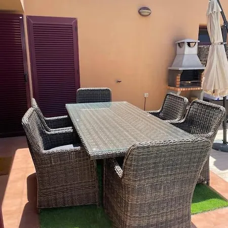 Corralejo, Relaxing , Private Pool , Wi-fi 펜션 코라레호